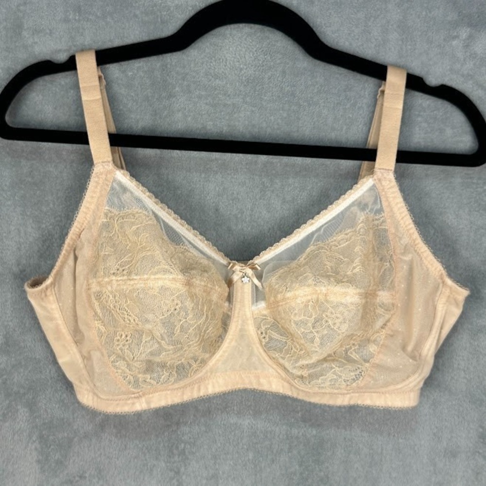 Wacoal Retro Chic Full Figure Wireless Bra Womens 38DD Beige Lace Stretch